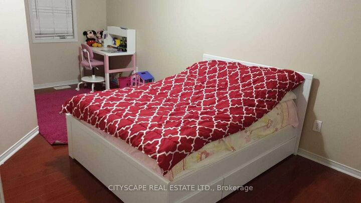 Property Photo: 5255 Palmetto Place 153 ON L5M 0H2
