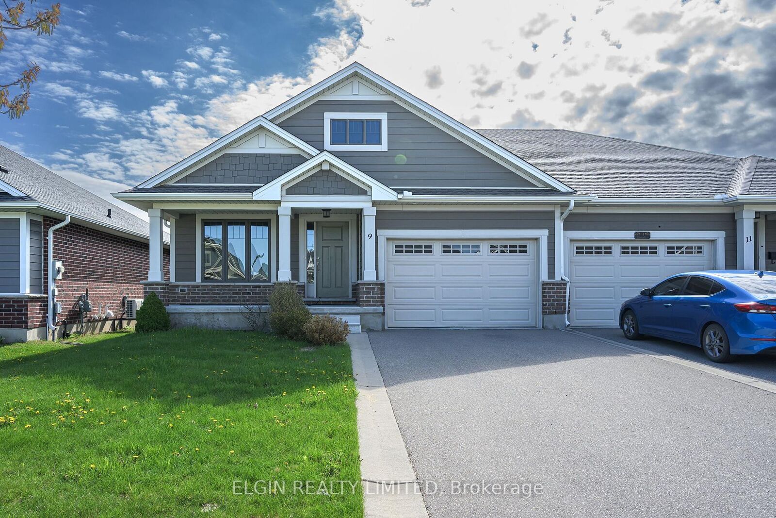 Property Photo: 9 Ashberry Place ON N5R 0H7