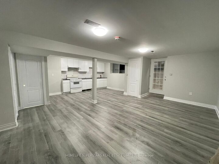 Property Photo:  43 Oldfield Drive  ON N2A 3N8 