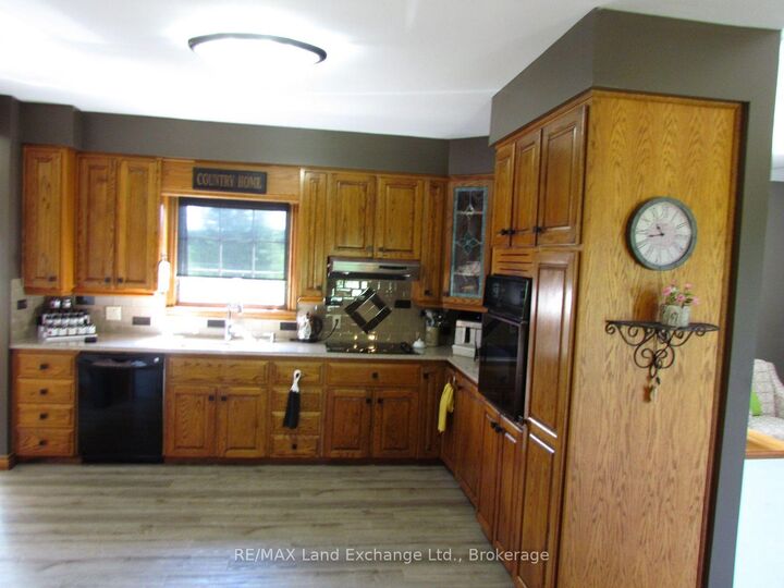 Property Photo:  72540 London Road  ON N0M 1X0 