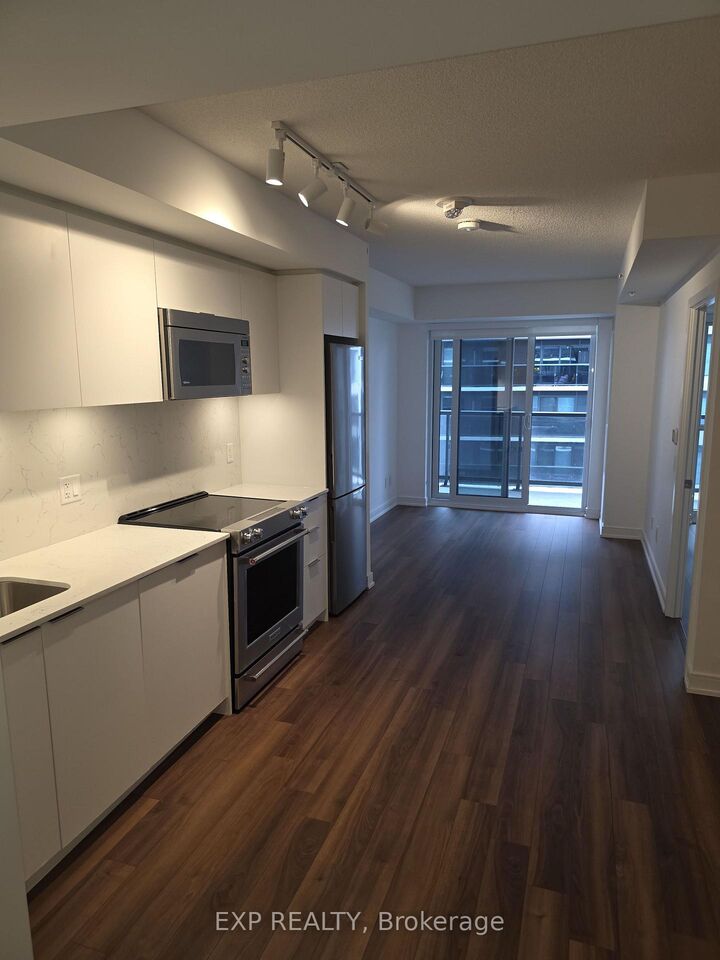Property Photo: 30 Samuel Wood Way 6 ON M9B 6K4