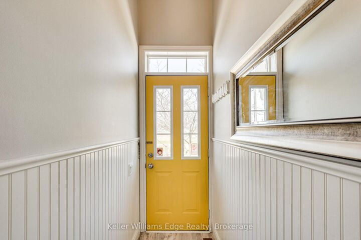 Photo de la propriété:  5080 Fairview Street 8  ON L7L 7E9 