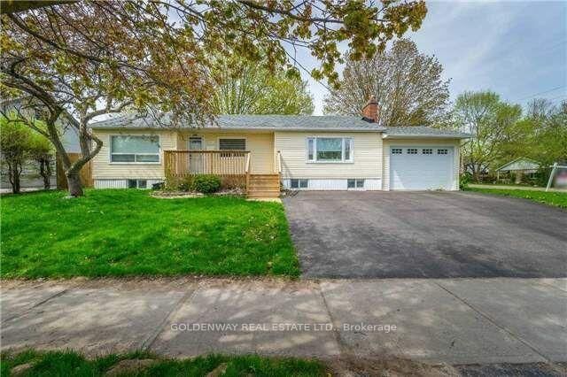 Property Photo:  166 Newton Street  ON L3Y 3K5 