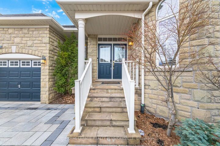 Property Photo:  3409 Liptay Avenue  ON L6M 0M8 