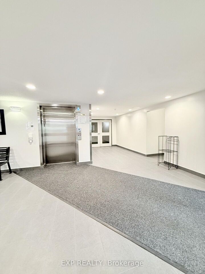 Property Photo: 316 Lorry Greenberg Drive 122 ON K1T 2P4