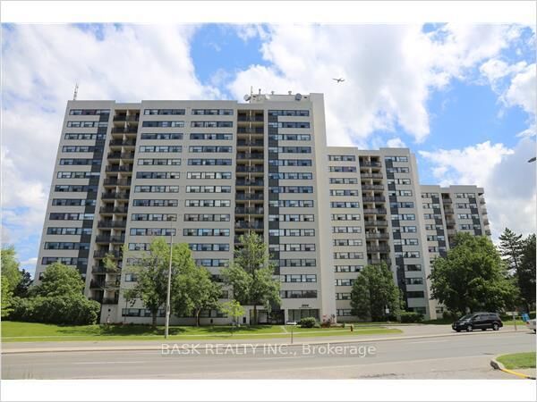 Property Photo: 2900 Battleford Road 706 ON L5N 2V9