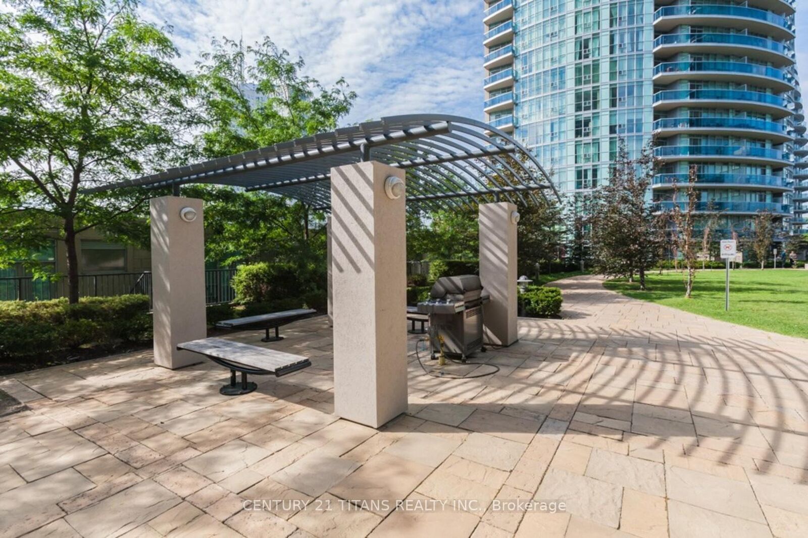 Property Photo:  70 Absolute Avenue 402  ON L4Z 0A4 
