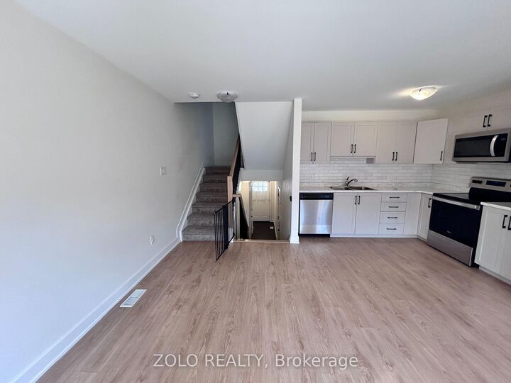 Property Photo: 67 Whitcomb Crescent ON K7A 0C1