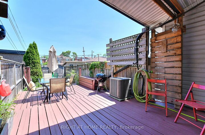 Property Photo: 183 Earlscourt Avenue ON M6E 4B2