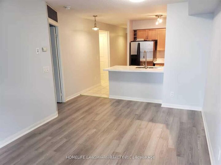 Property Photo: 4978 Yonge Street 601 ON M2N 7G8