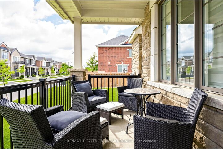 Property Photo: 476 Kennedy Circle W ON L9E 2C4
