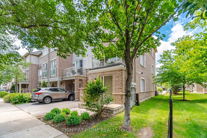 Property Photo: 165 Hampshire Way 153 ON L9T 8M7