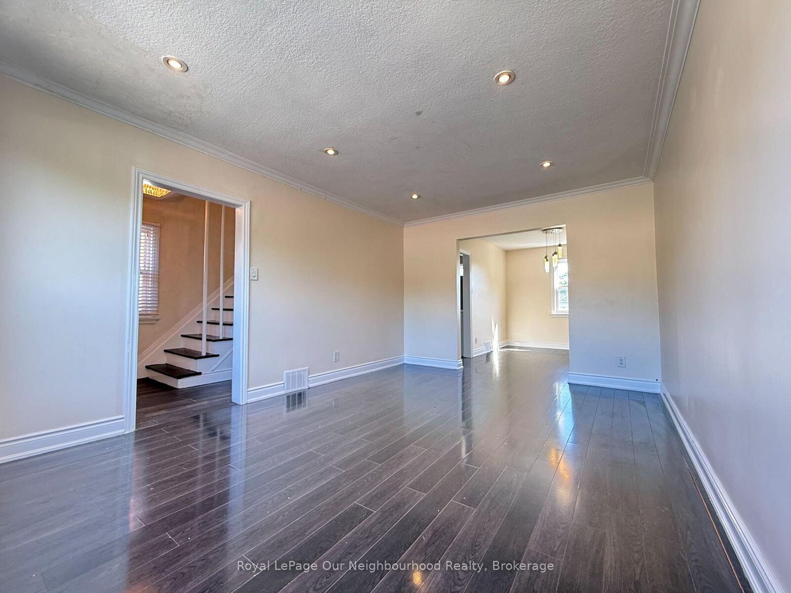 Property Photo:  728 Weston Road  ON M6N 3R5 