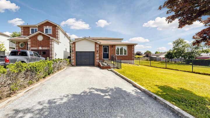 Property Photo:  11 Lougheed Road  ON L4N 8G3 