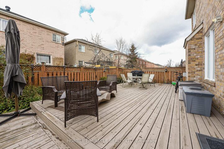 Property Photo:  6 Mendoza Drive  ON L7A 3M3 