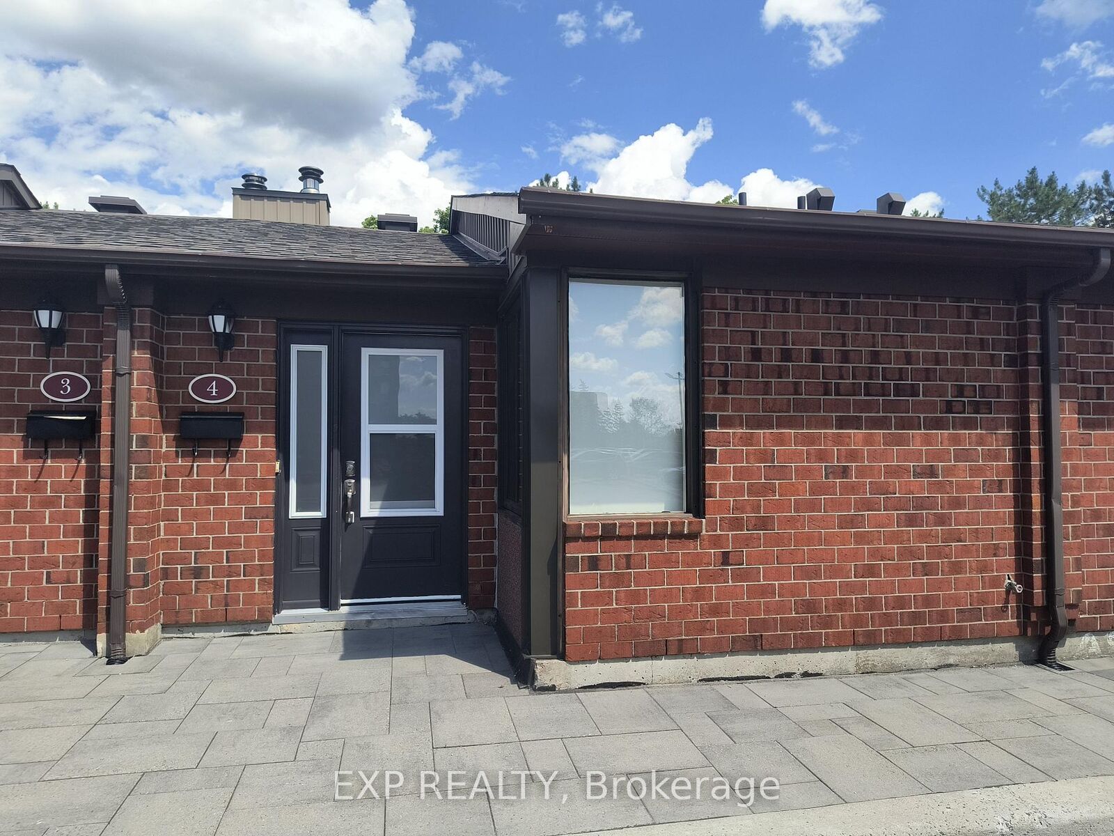 Property Photo:  1310 Richmond Road 004  ON K2B 8L3 