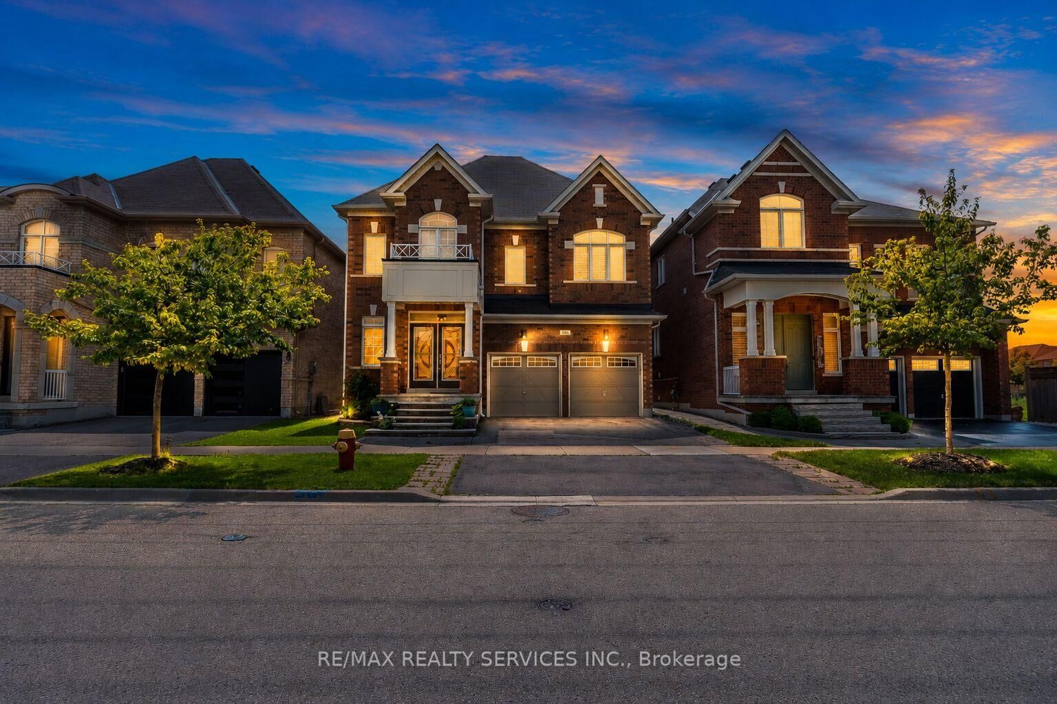 Property Photo:  406 Cedar Hedge Road  ON L9T 8T6 