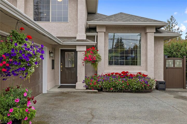 Property Photo: 779 Mulholland Dr BC V9P 2K4