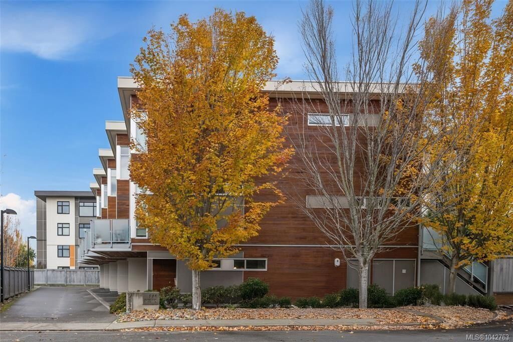 Property Photo: 2830 Irma St #3 BC V9A 1S2