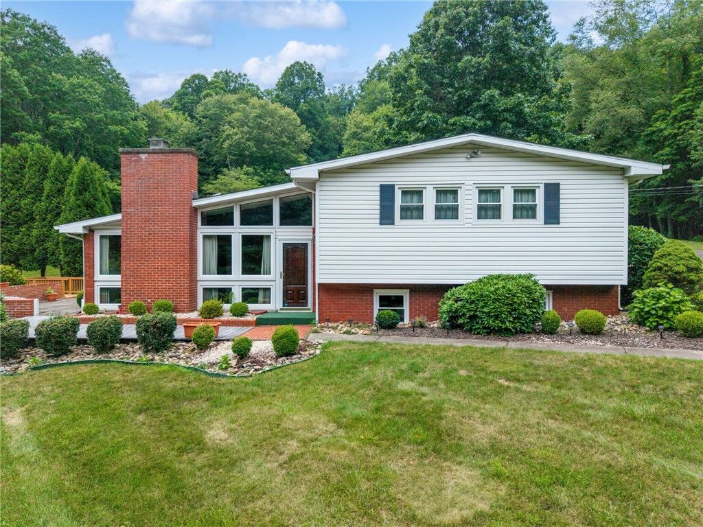 Property Photo: 515 Austraw Rd PA 15658