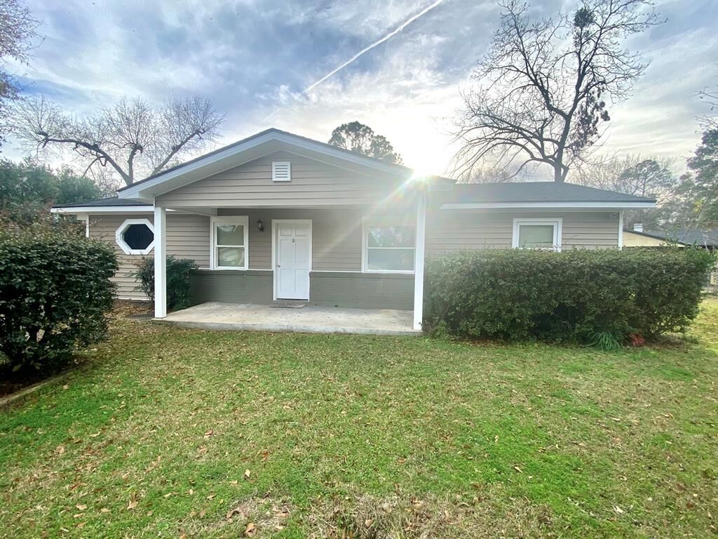 Property Photo:  1706 Ann Avenue  GA 31705 