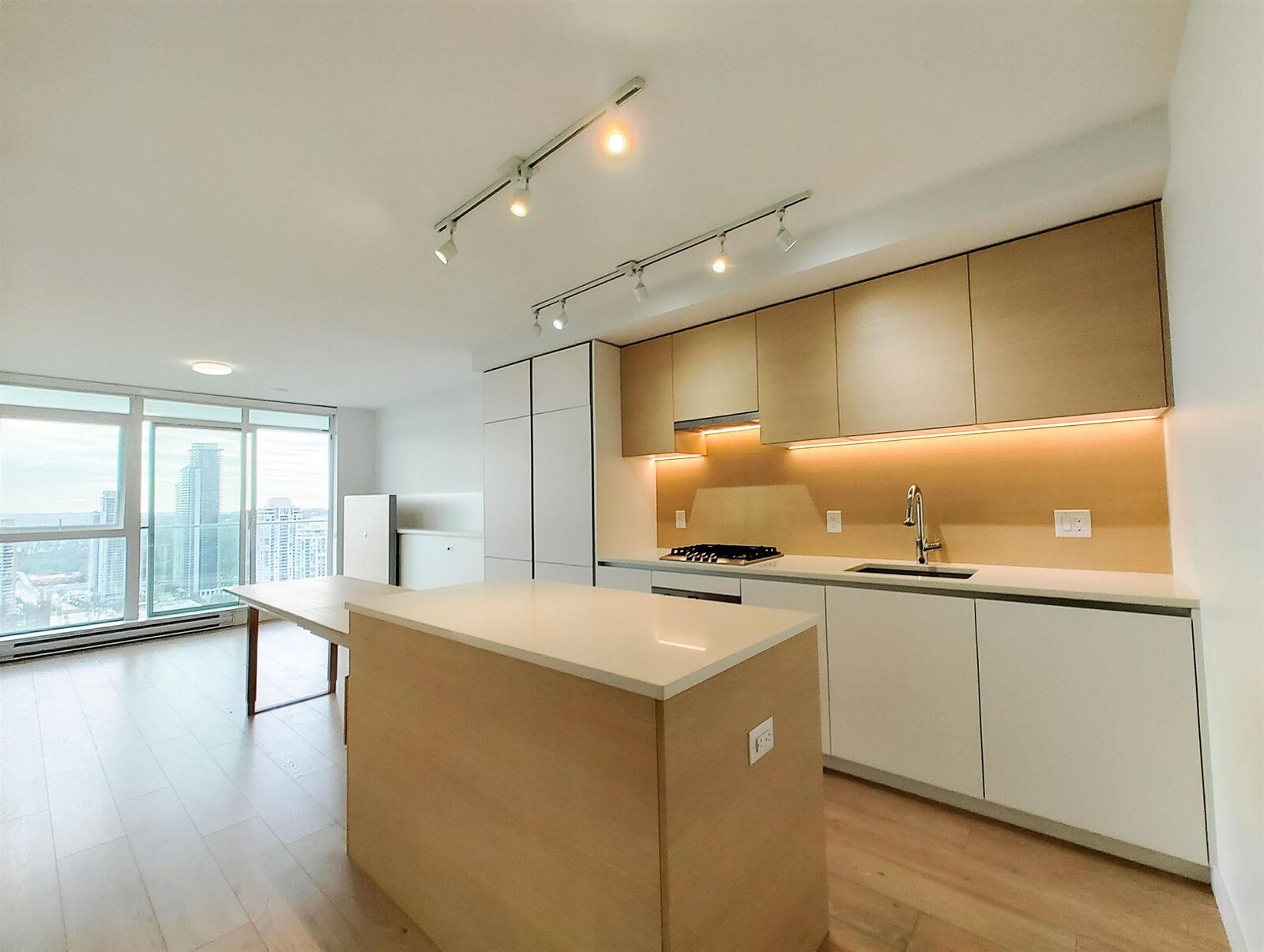 Property Photo: 652 Whiting Way 2503 BC V3J 0K3