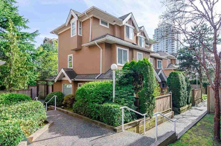 Property Photo:  7488 Salisbury Avenue 6  BC V5E 3A3 