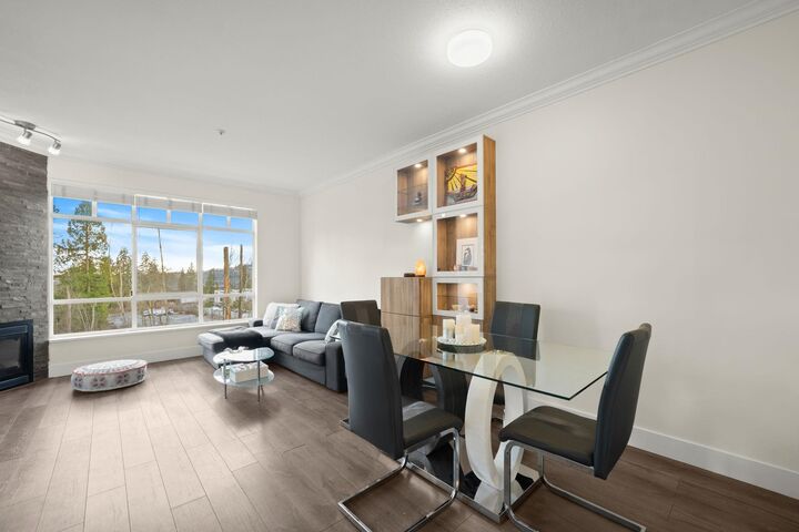 630 Roche Point Drive 317 — photo 1
