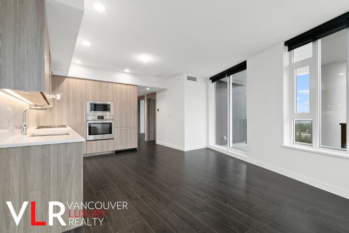 Property Photo:  9887 Whalley Boulevard 3304  BC V3T 0P4 