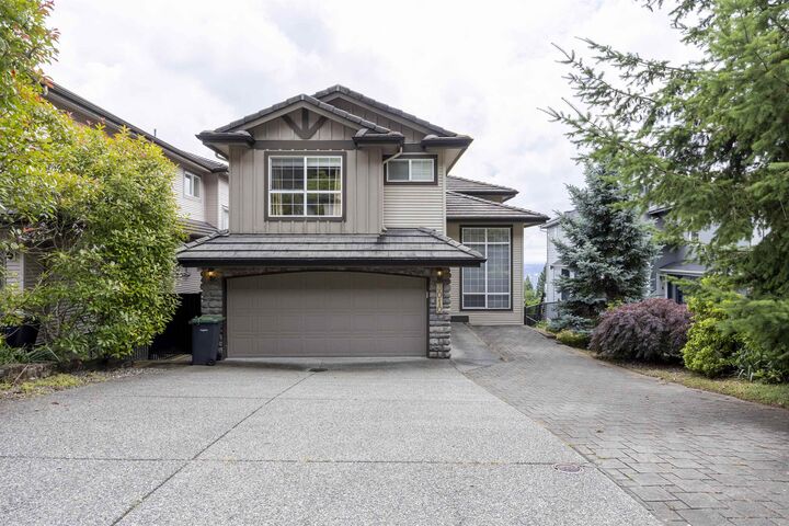 3010 Maplewood Court — photo 1