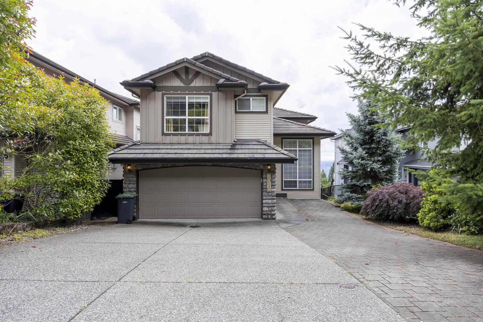 Property Photo: 3010 Maplewood Court BC V3E 3P3