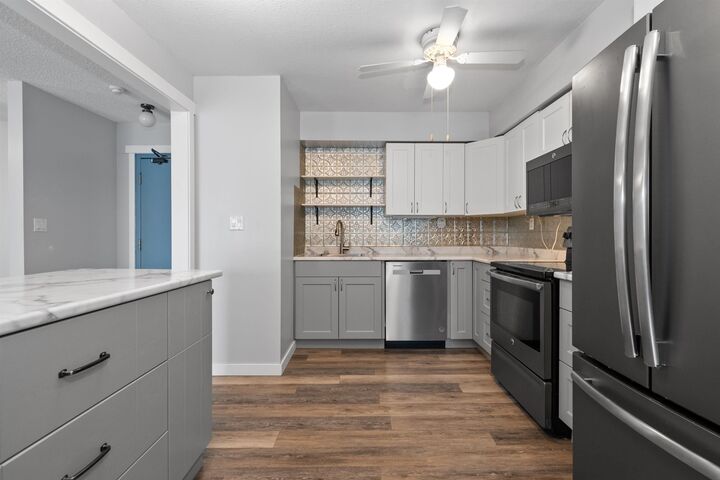 Property Photo: 9417 Nowell Street 204 BC V2P 7M4