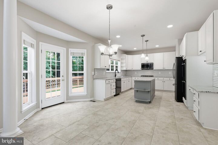 Property Photo: 100 Spyglass Lane VA 22556