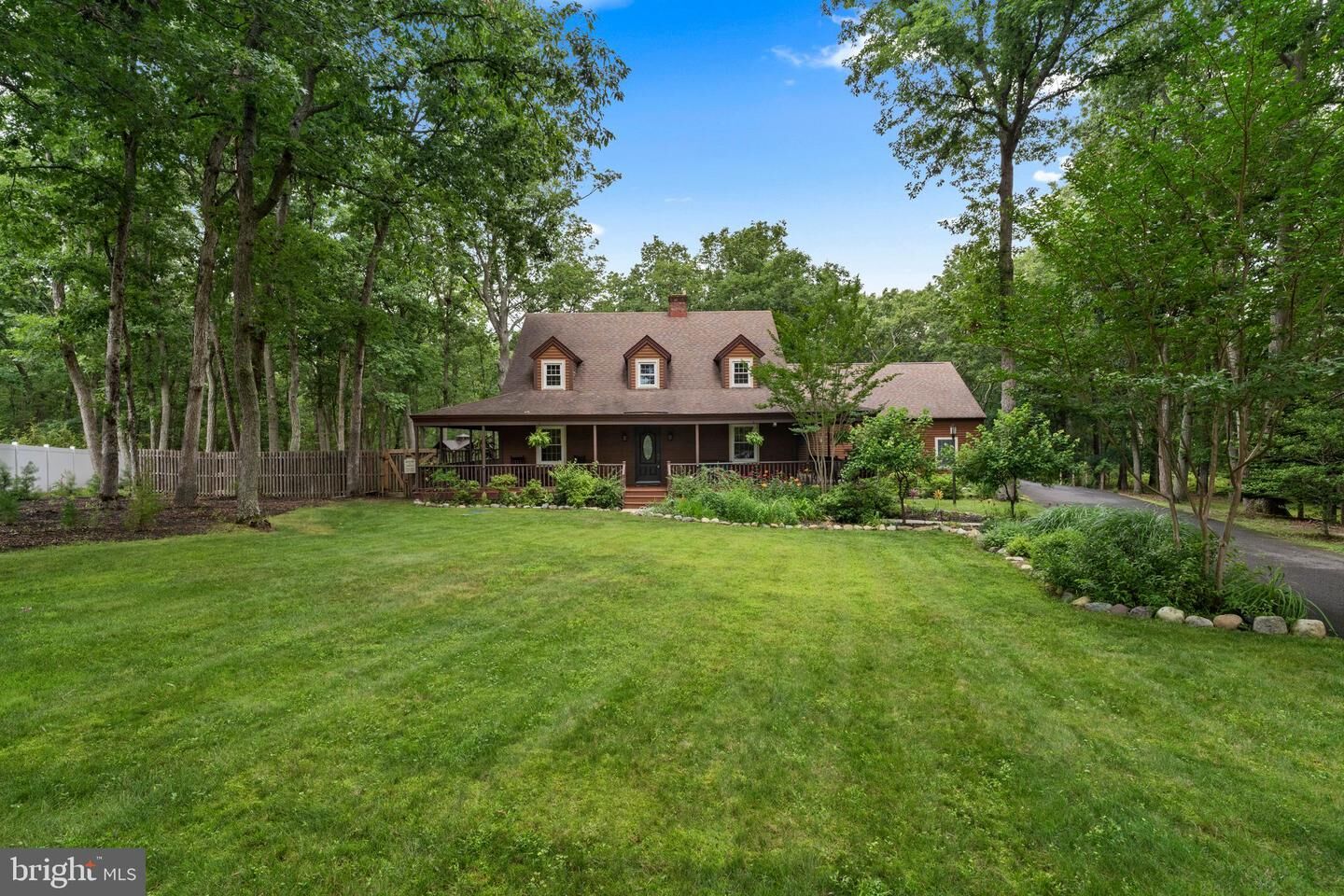 Property Photo: 16 Dunhill NJ 08527