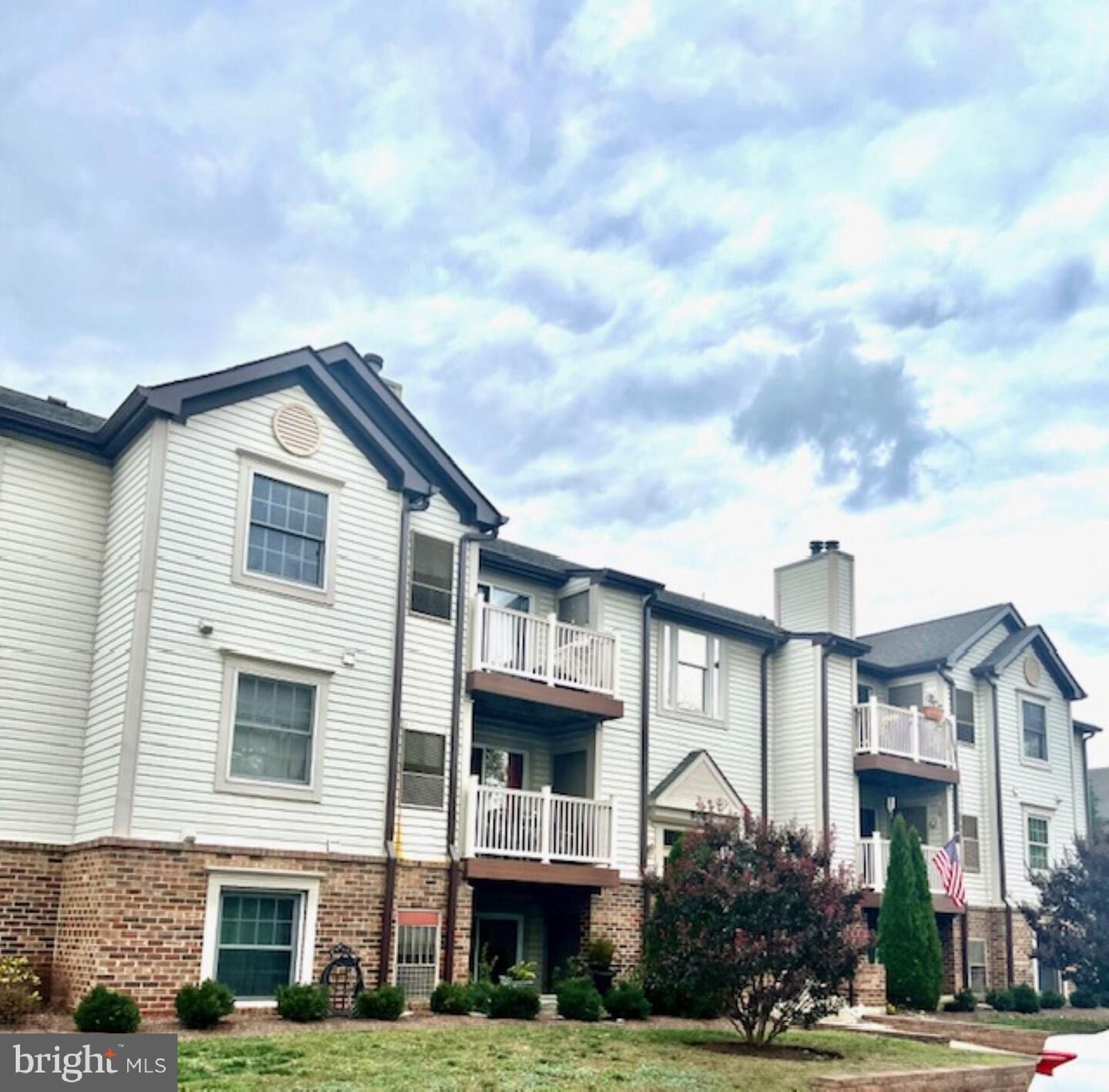 Property Photo:  808 Stratford Way D  MD 21701 