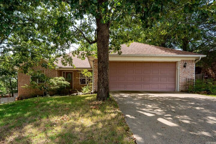 Property Photo: 1665 Highpoint Drive AR 72034