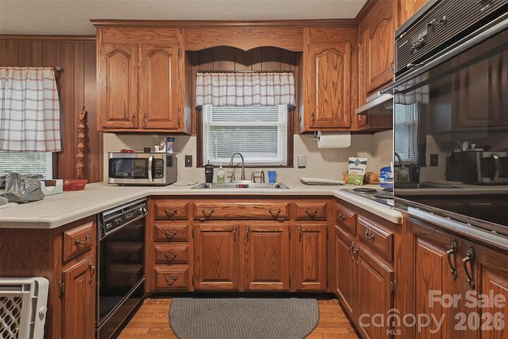 Property Photo:  112 Annadelle Avenue  NC 28016 
