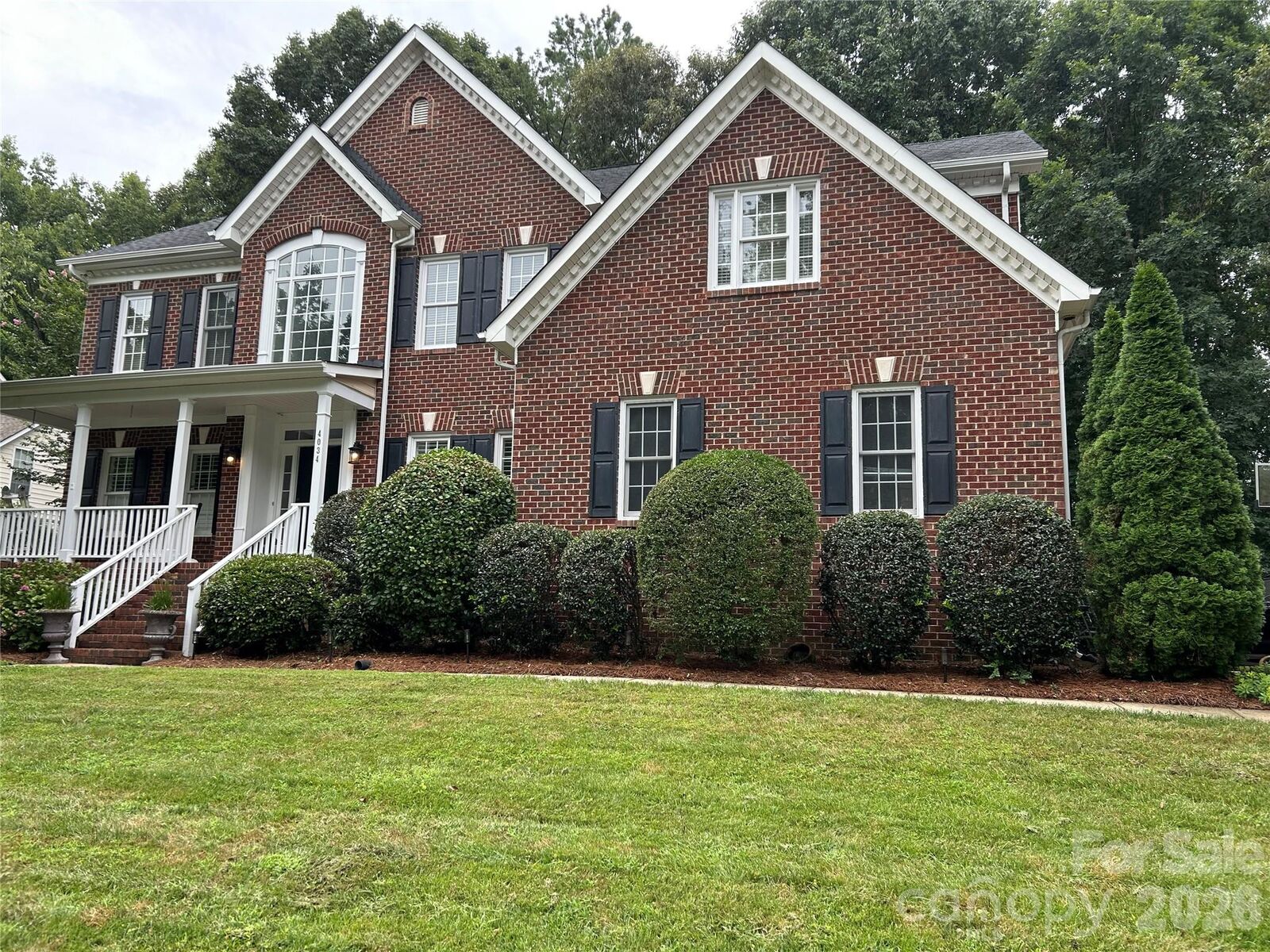 Property Photo: 4034 Nicole Eileen Lane NC 28216