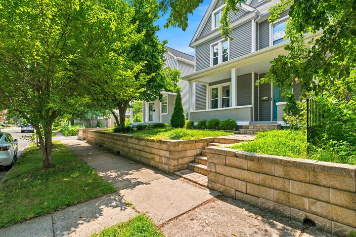 Property Photo: 1085 Oregon Avenue OH 43201