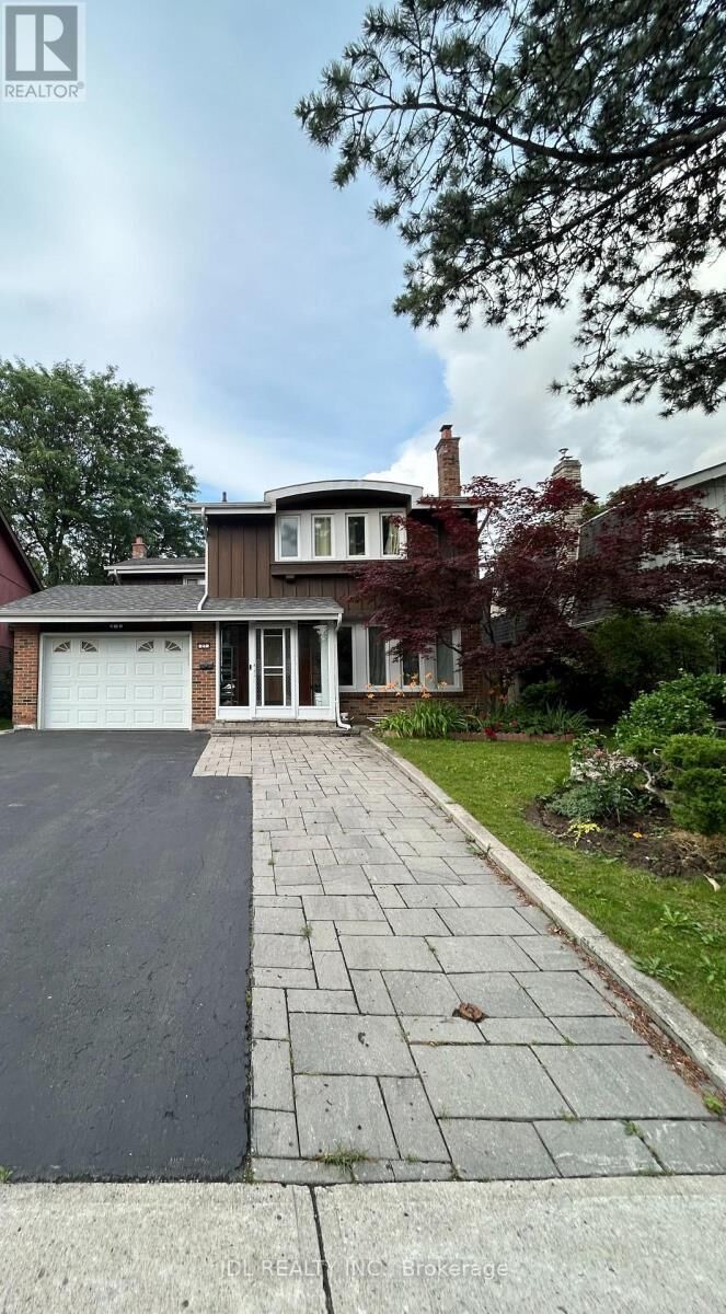Property Photo: 27 Macklingate Ct Court ON M1V 1A2