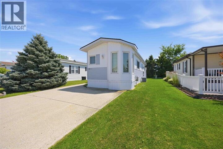 5700 Blackwell Sideroad 251 — photo 1