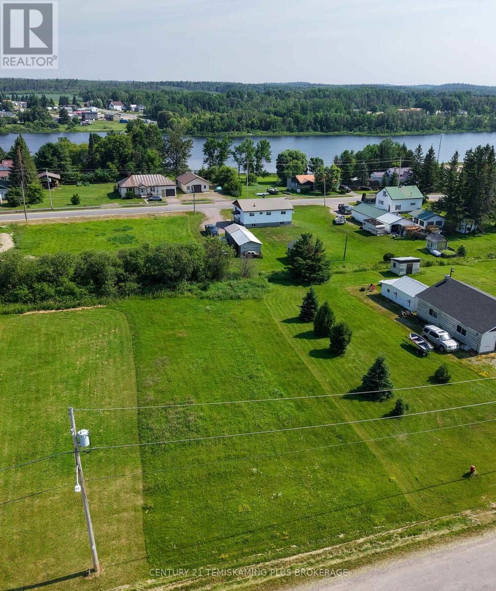 Property Photo:  Lt 167 Fourth Street  ON P0J 1G0 