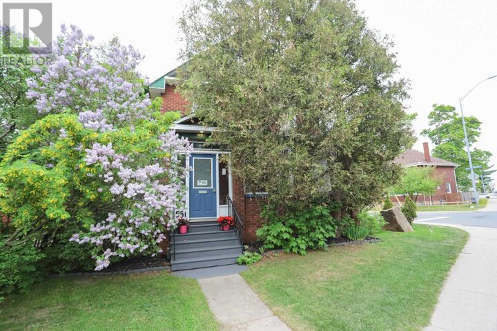 Property Photo:  951 Wellington St  ON P6A 2N8 