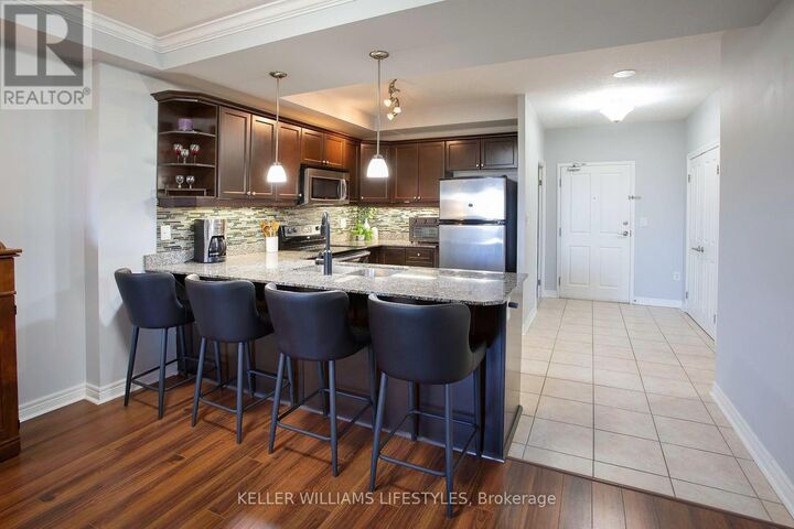 Property Photo:  1030 Coronation Drive 307  ON N6G 0G5 