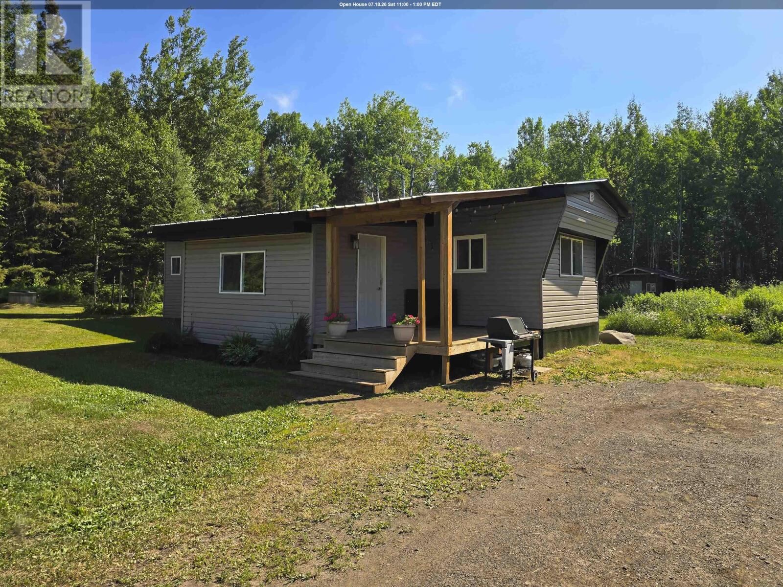 Property Photo:  20 Union School Rd S  ON P7L 0E7 