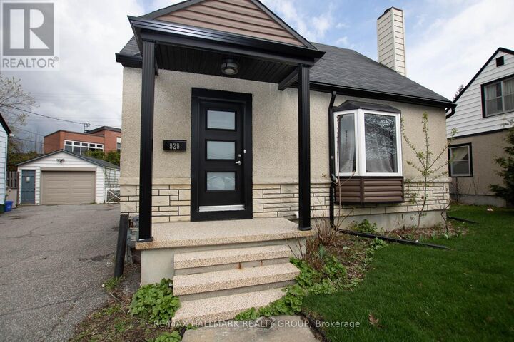 Property Photo:  929 Merivale Road  ON K1Z 5Z7 