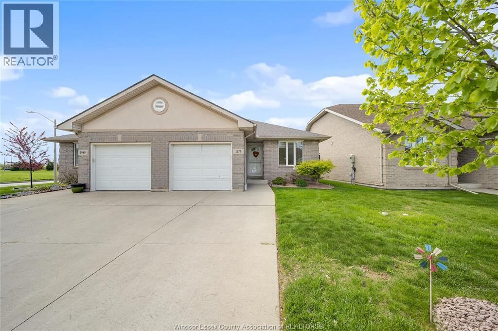 Property Photo:  1977 Kirkland Avenue  ON N8P 1P7 