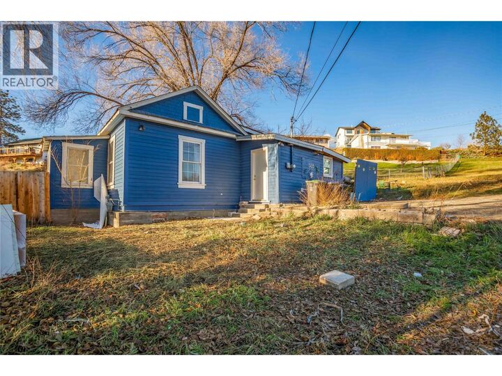 Property Photo: 3422 Broadview Road BC V4T 1P1