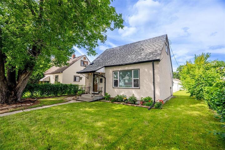 Property Photo: 1189 Pritchard Avenue MB R2X 0G7