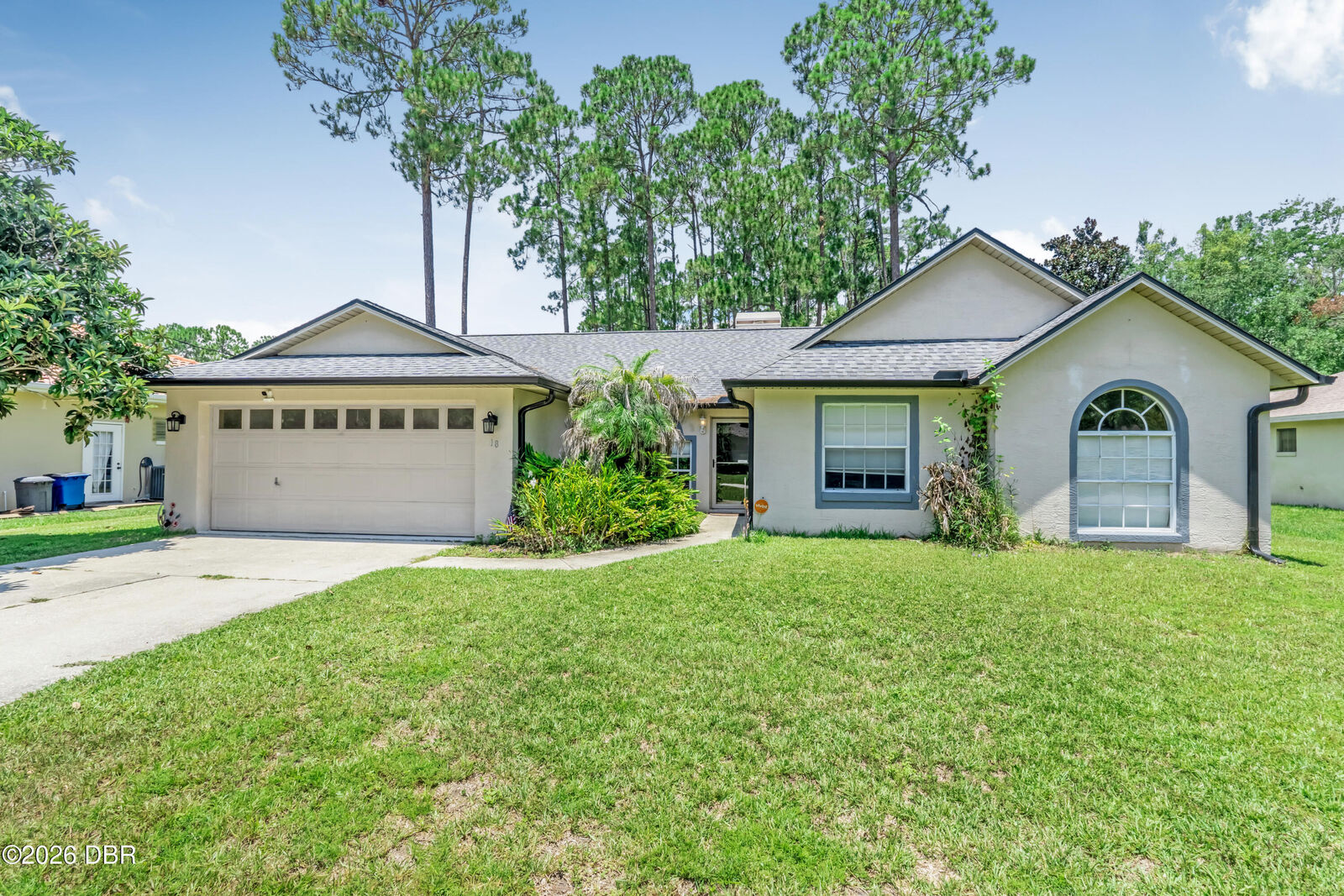 Property Photo:  18 Burning Bush Place  FL 32137 